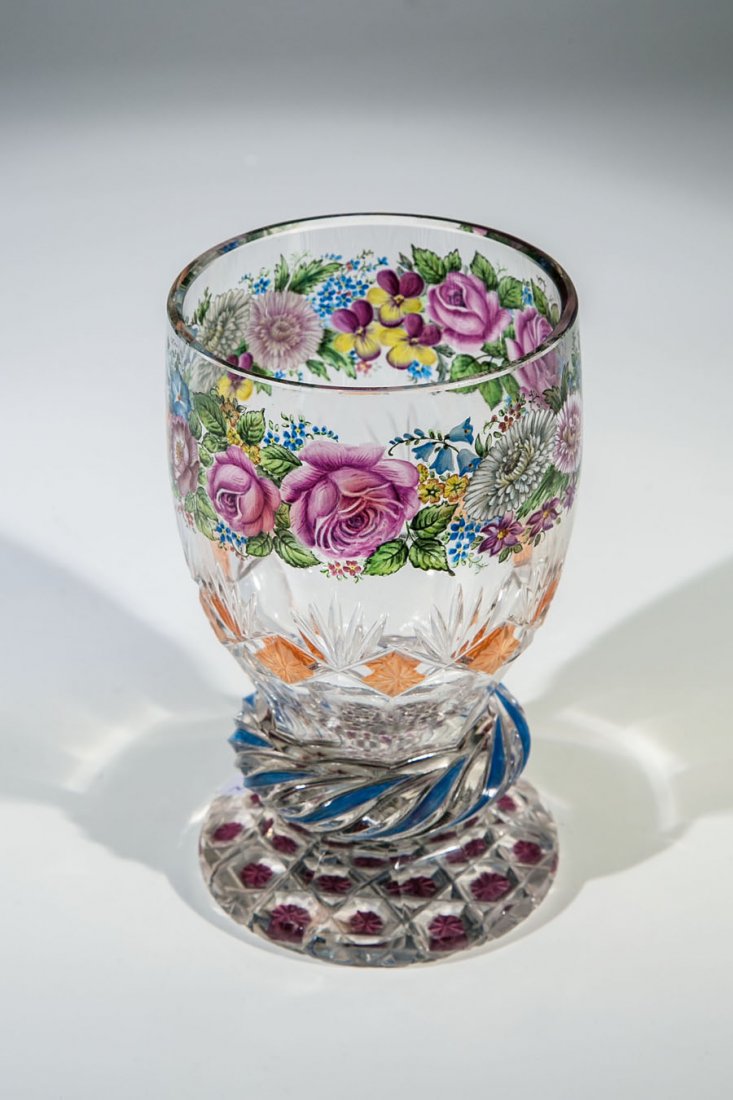 Seltener Fubecher mit Blumenbordre (1 of 1)