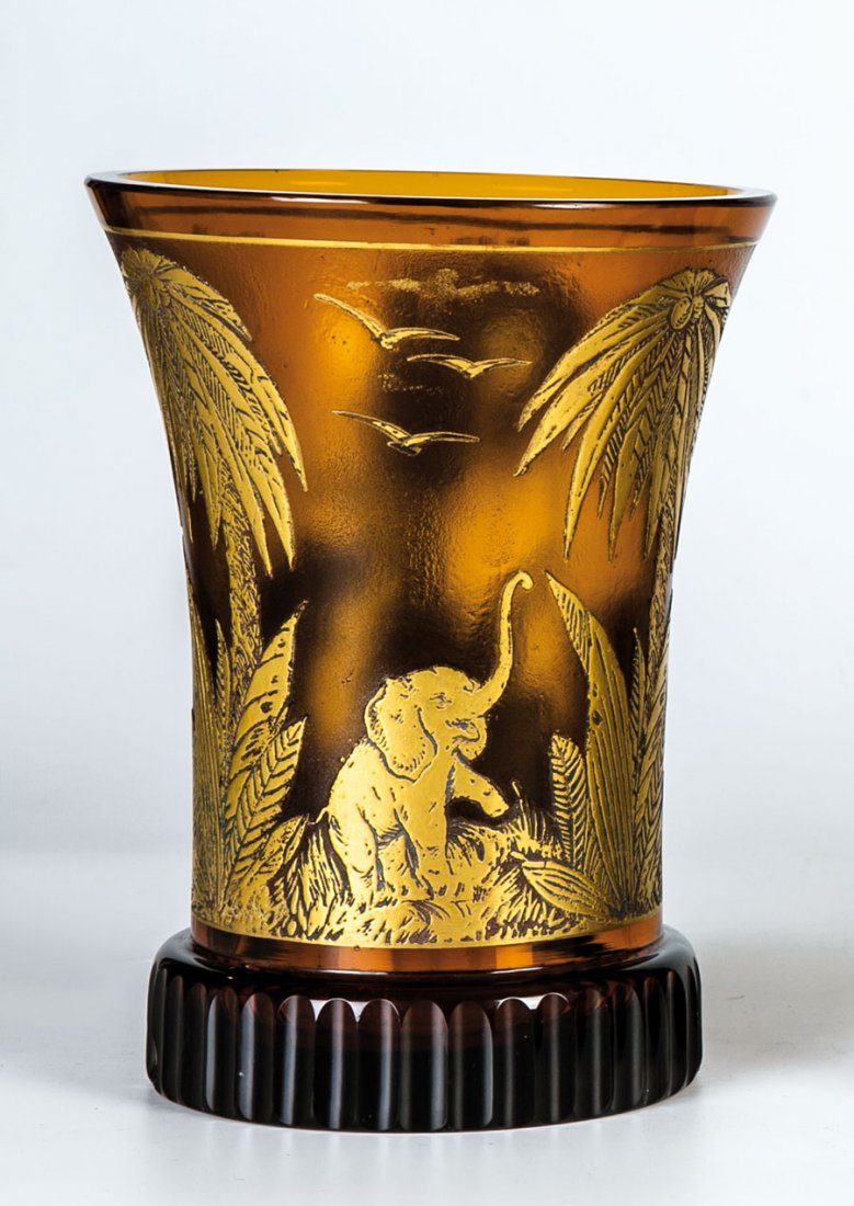 Vase mit oroplastischem Animor-Dekor (1 of 1)