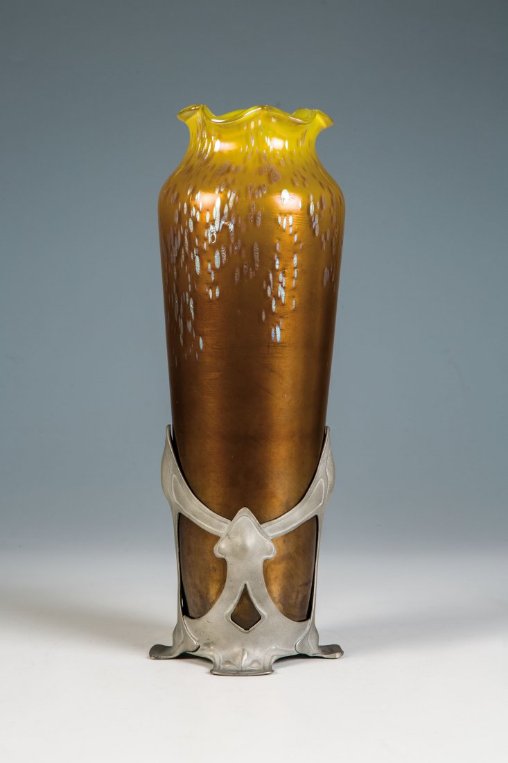 Seltene Phänomen - Vase mit Zinnmontierung (1 of 1)