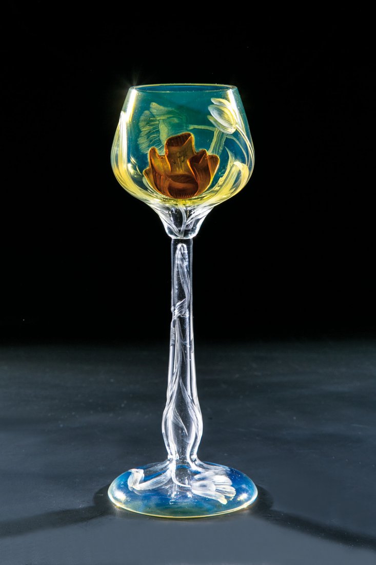 Stängelglas mit Tulpenblüte (1 of 1)