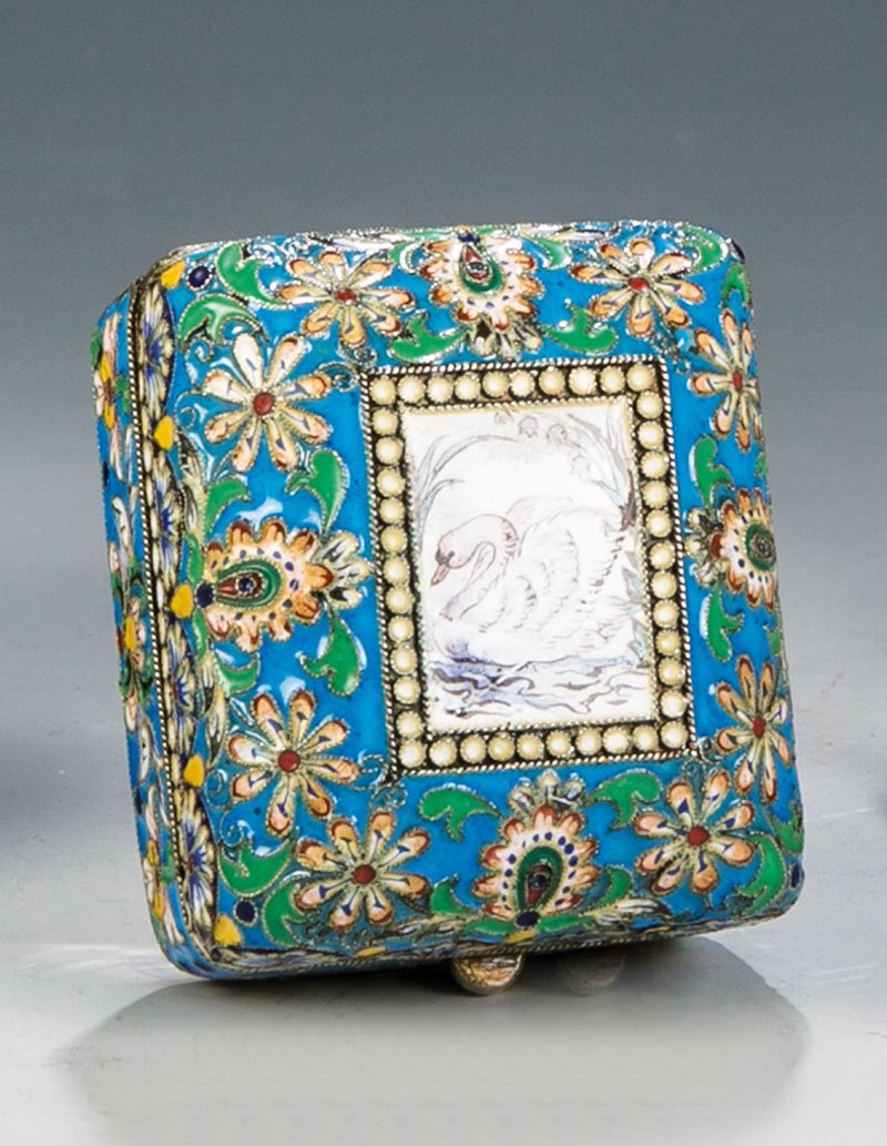 Cloisonné-Email-Dose (1 of 1)