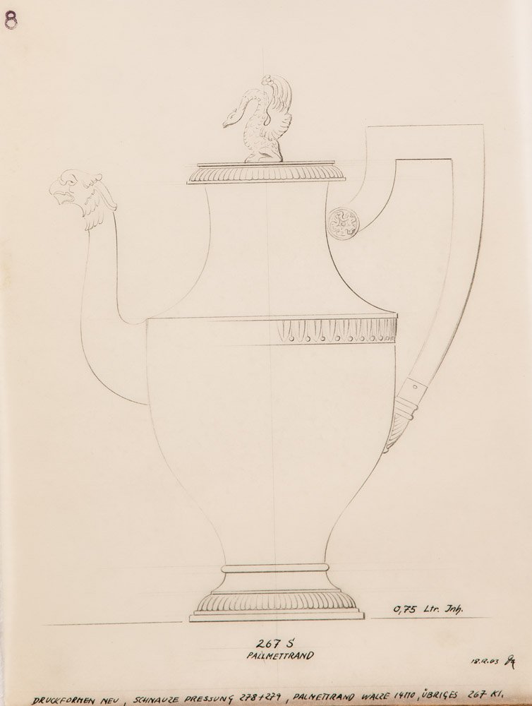 50 Werkstattzeichnungen: German: 50 Werkstattzeichnungen Heilbronn, Bruckmann & Söhne, 1900 - 1938 Bleistift und Tinte auf Pergamentpapier. Auf- und Grundriss-Zeichnungen verschiedener Silberobjekte mit ergänzenden Angaben.