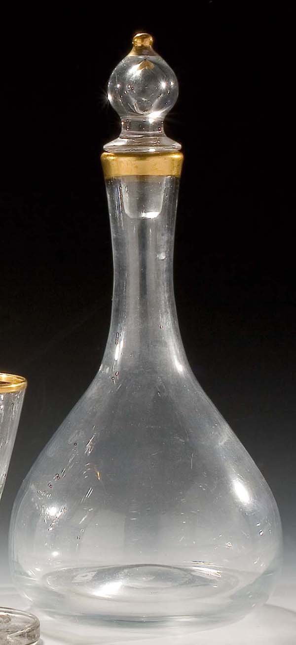 Flasche mit Goldrand und Stöpsel