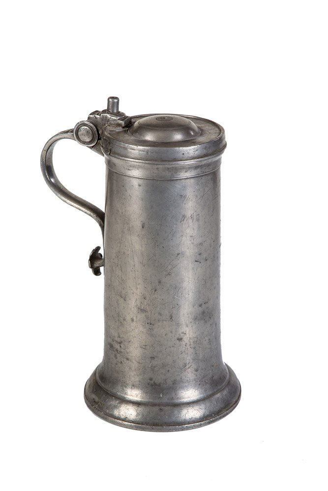 Schwere Zinnkanne (1 of 1)