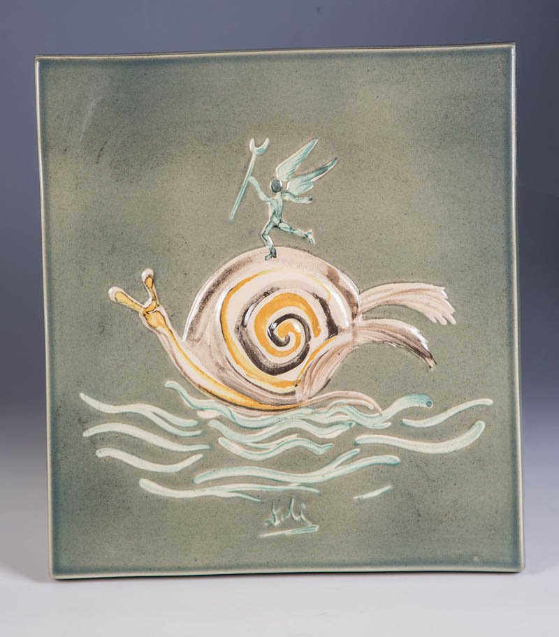 Wand-Objekt ''Himmelsbote'': German Wand-Objekt ''Himmelsbote'' Salvador Dali (Entwurf), Rosenthal, 1980 Porzellan. Bunter, teils reliefierter Unterglasurdekor. Unterhalb der Darstellung bez.: Dali. Verso bez.: Manufakturstempel,