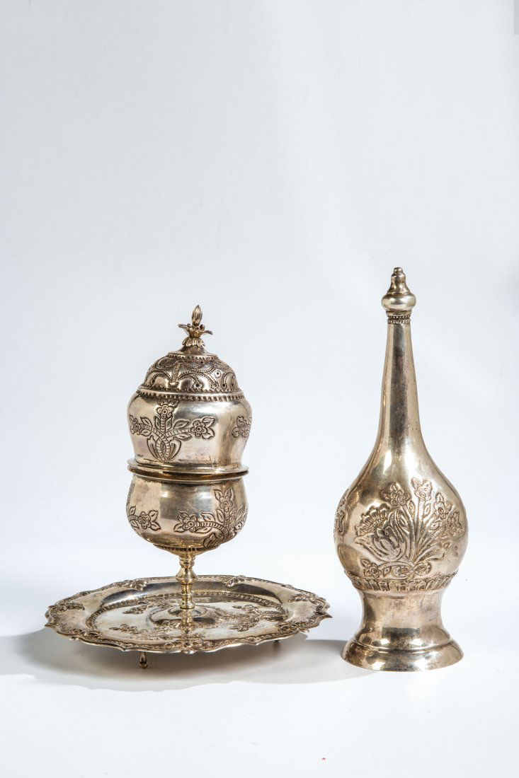 Zwei Besamim-Büchsen (1 of 1)