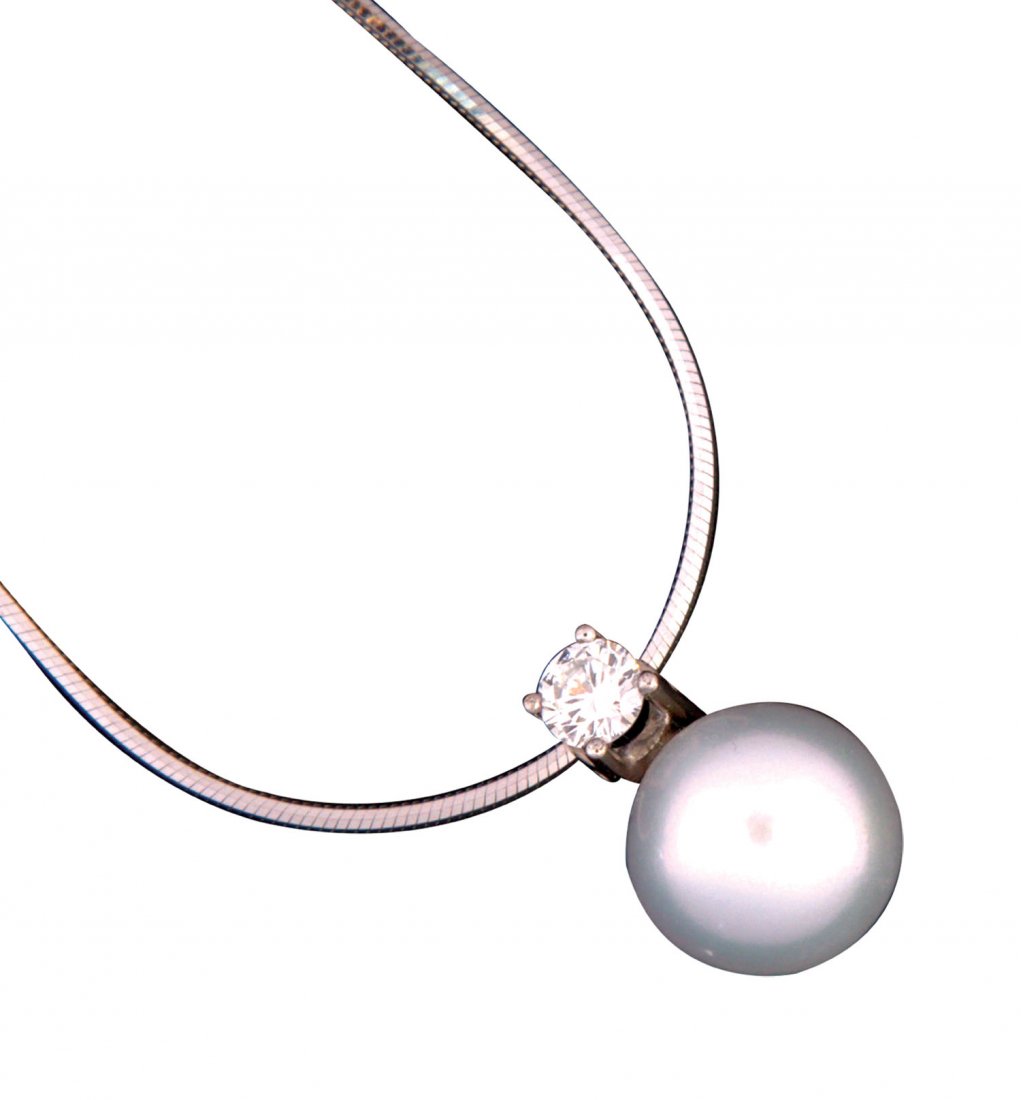 Südsee-Perlenset mit Brillant-Solitären (1 of 1)