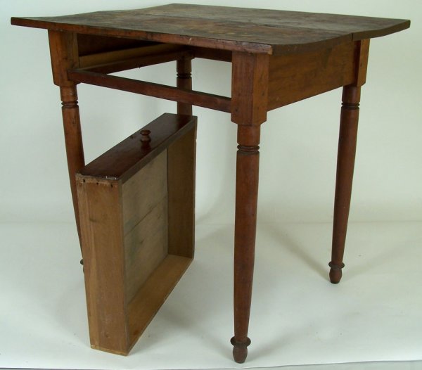 Knox County, Tennessee one drawer table - 4