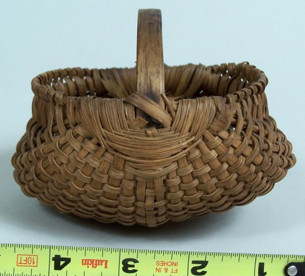 Southern miniature basket, North Carolina or TN