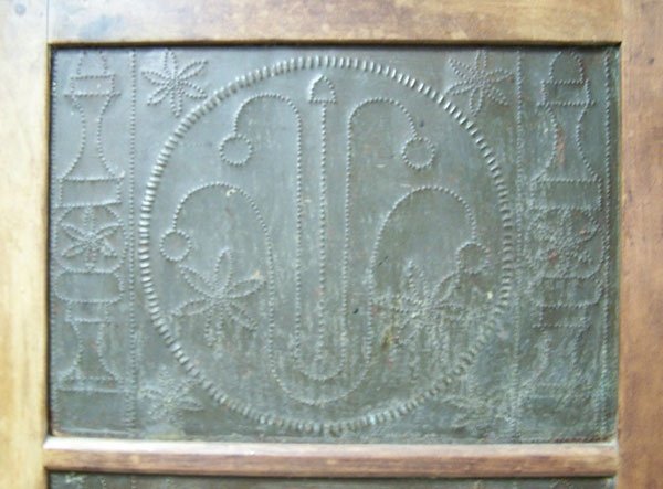 Exceptional early Sullivan County, TN pie safe - 2