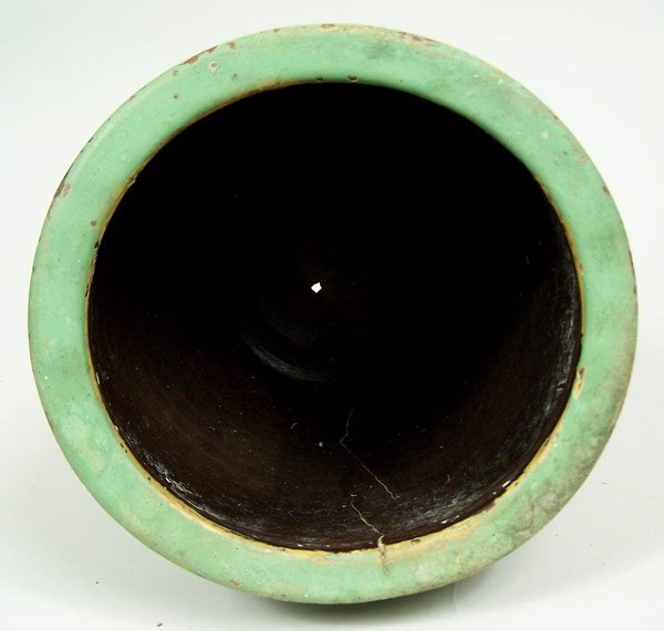 Tennessee sine wave incised jar, Greene County - 2