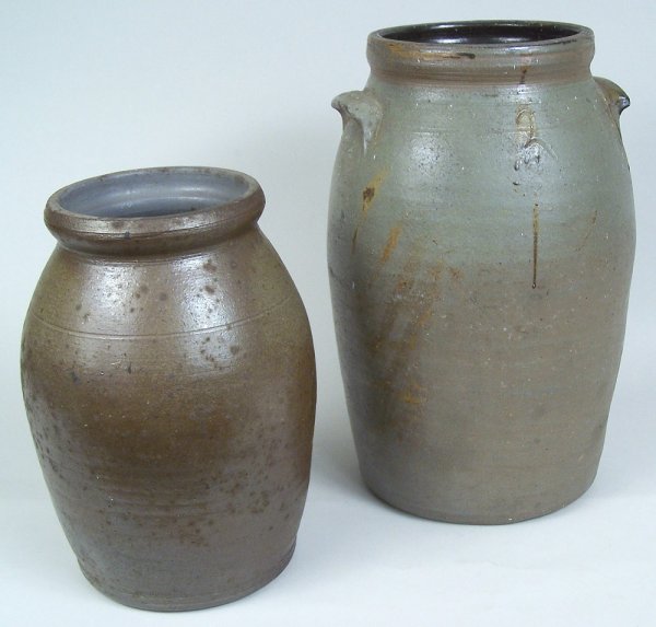 Middle Tennessee large jar with lug handles and sm