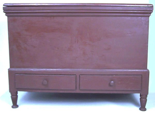 Sheraton two drawer blanket chest, Southern or Mid