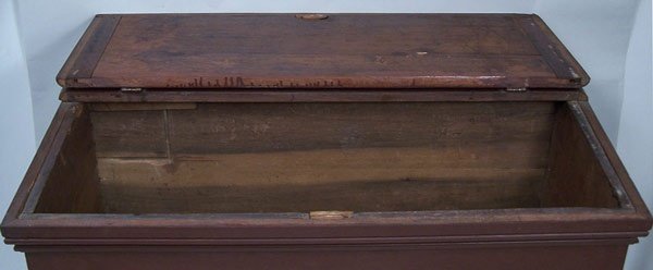 Sheraton two drawer blanket chest, Southern or Mid - 2