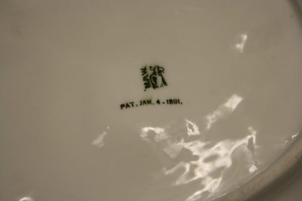 Set of four (4) Union Porcelain works oyster plate - 6