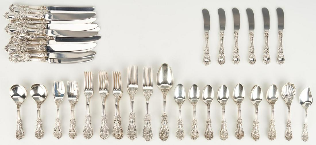 Reed and Barton Francis 1 Sterling, 101 pcs: Reed and Barton sterling silver flatware set, Francis 1st pattern, 101 total pieces. Includes 16 dinner knives (9 1/8" L), 20 dinner forks (8 - 7 7/8" L, 12 - 7 1/4" L), 10 salad forks (6 1/8" L), 35