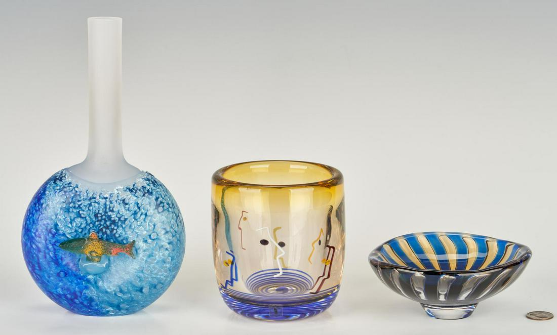 3 Swedish Art Glass items incl. Orrefors, Kosta Boda: Three (3) Swedish art glass items. 1st item: Orrefors Ariel footed bowl, designed and signed by Edvin Ohrstrom and numbered 712 on underside, 3 2/8"H x 5 3/8" diameter. Swedish, late 20th century. 2nd
