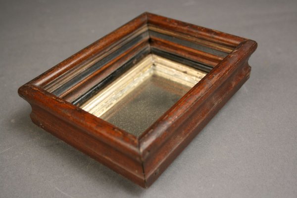 Folk art carved boxes and mirror - 7