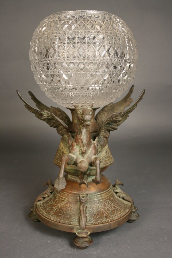Bronze of winged horses with crystal centerpiece - 2