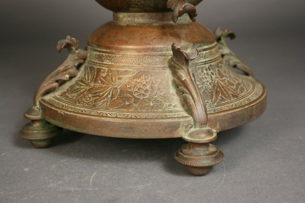 Bronze of winged horses with crystal centerpiece - 4
