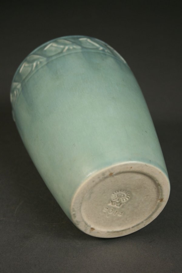 Rookwood Raven pottery vase - 2