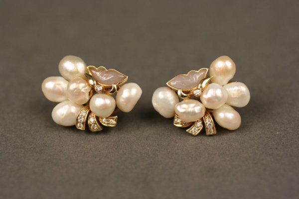 Pair of ladies pearl and diamond earrings