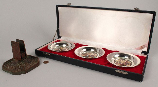 Tiffany "Zodiac" Match Stand & Mitsukoshi dishes: Tiffany Studios "Zodiac" Match Stand & Mitsukoshi dishes. 1ST ITEM: Tiffany Studios #1041 Match Stand, part of the "Zodiac" desk set, bronze with gold finish. Stamped "Tiffany Studios/ New York/#1041"