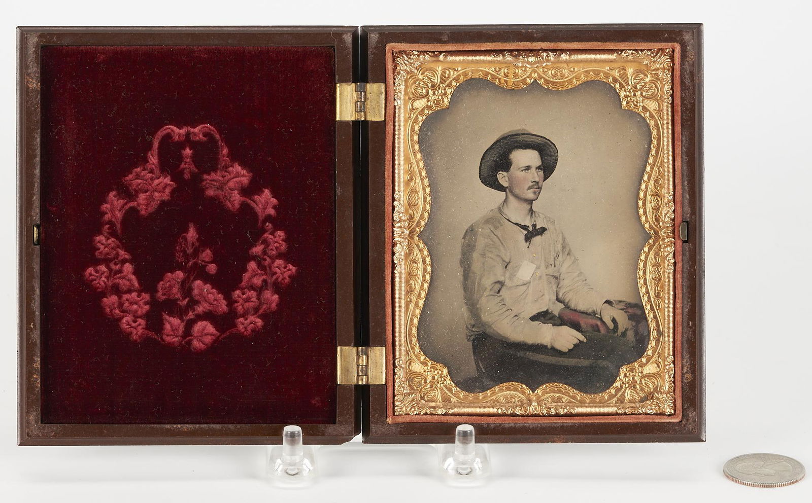 Civil War Quarter Plate Ambrotype of Soldier, Washington Monument Case (1 of 10)