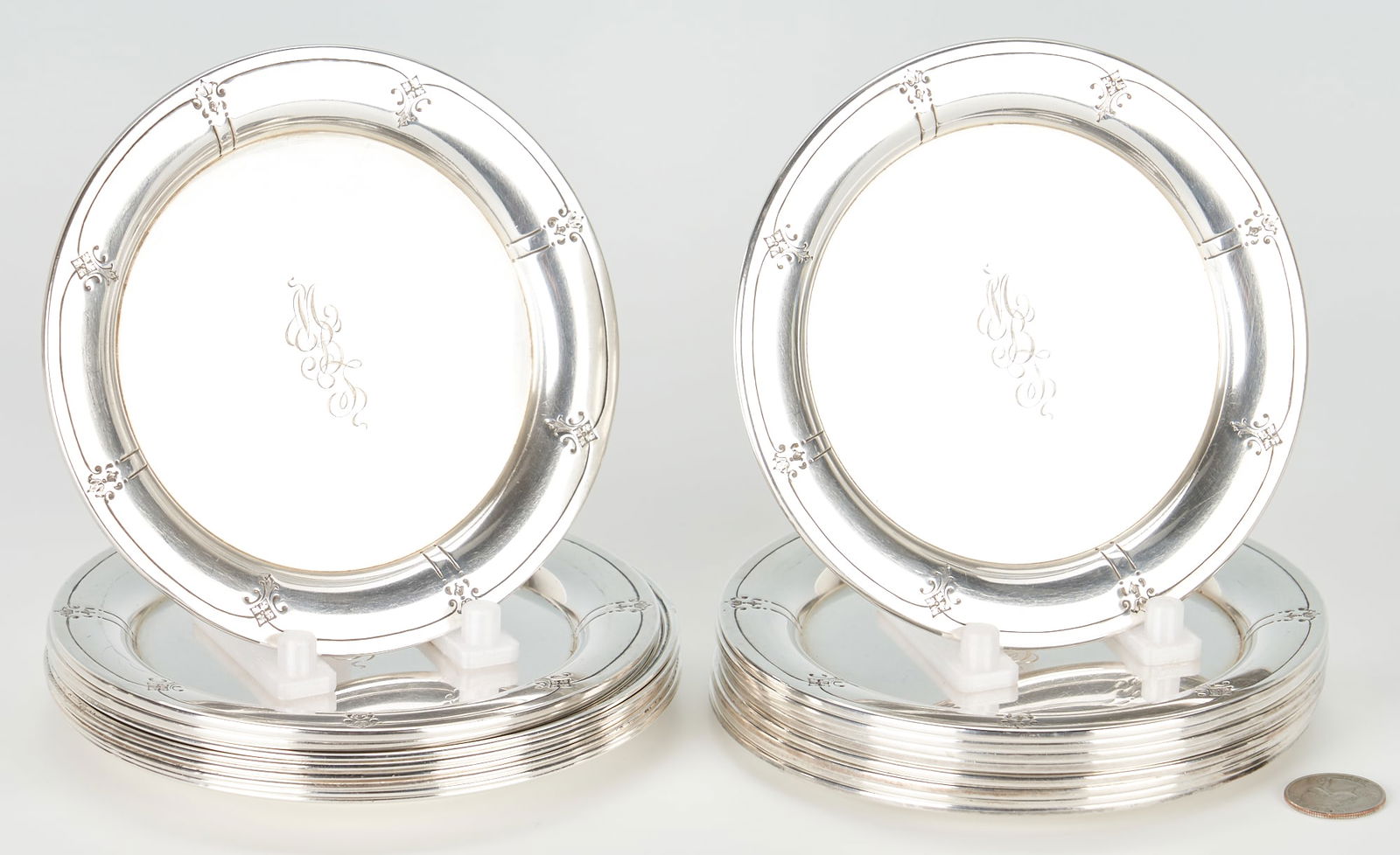 18 Sterling Silver Bread Plates (1 of 8)