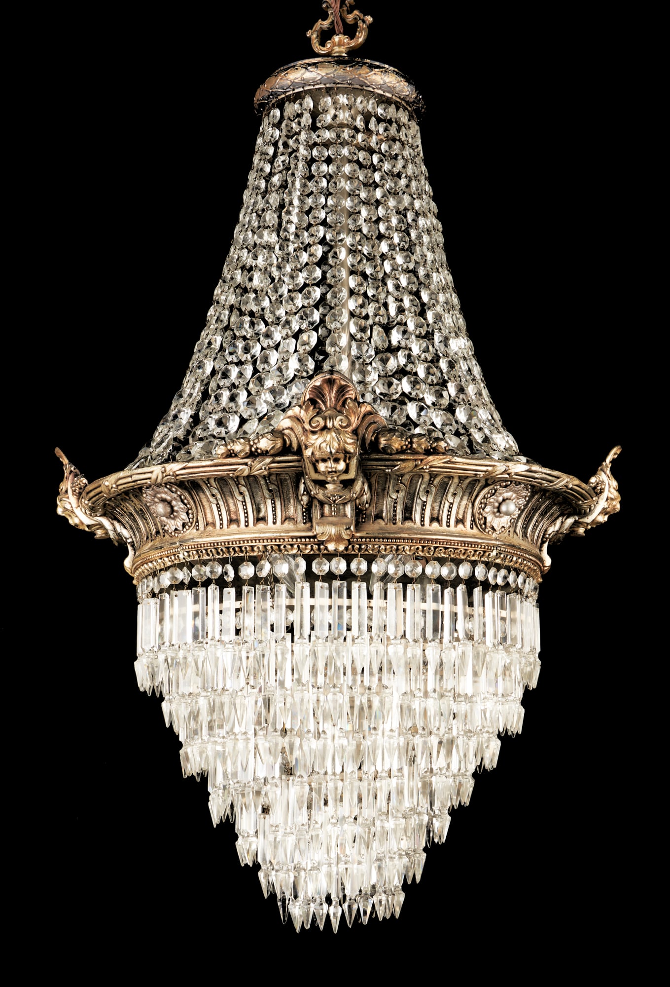 French Empire Style 'Sac a Pearl' Chandelier (1 of 15)