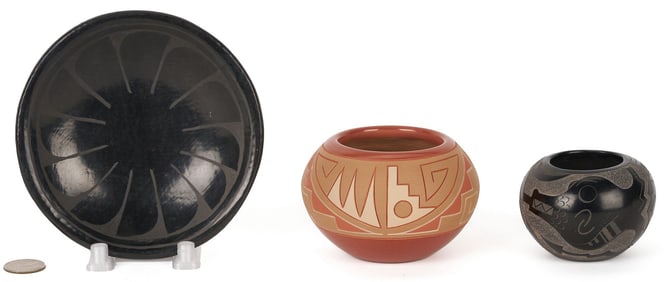 3 Southwest Native American Pottery Items, incl. Alvin Curran