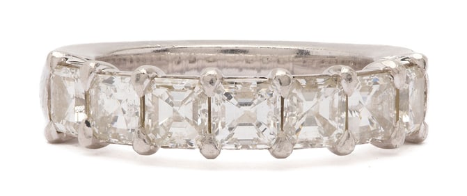 Platinum Diamond Anniversary Band