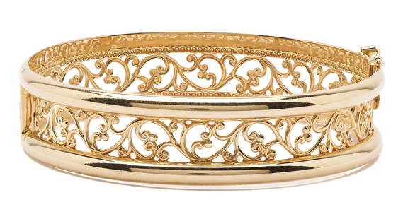 14K Gold Diamond Foliate Cut Bangle Bracelet: Ladies 14K yellow gold diamond foliate cut bangle bracelet. The bracelet is marked "14K" and XRF tests 14K gold. The bracelet is 7 in. L. and weighs 11.24 grams. Additional high-resolution photos are