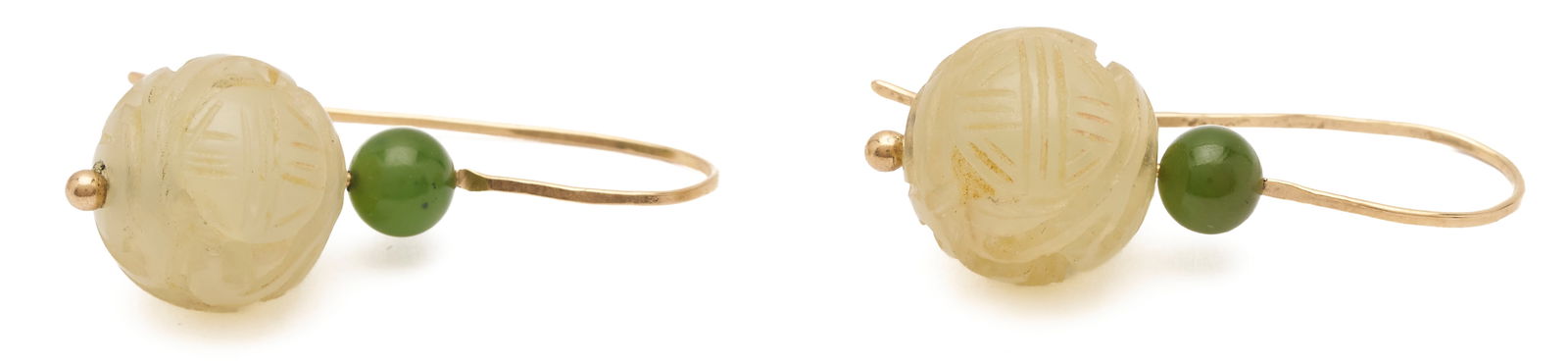 5 Jade Items: Necklace, 2 Pendants, & Pair of Earrings - 13