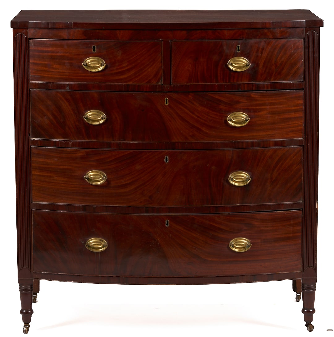 Southern Federal Bowfront Chest of Drawers, attr. Virginia: Virginia Federal bowfront chest of drawers, mahogany and figured mahogany veneers, with poplar and yellow pine secondary. Consisting of a single board top over a conforming case with two short do