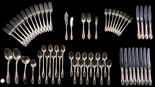 61 pcs. Towle Old Mirror Sterling Flatware