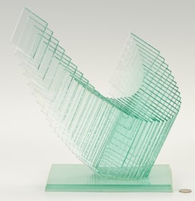 Niyoko Ikuto Green Glass Sculpture