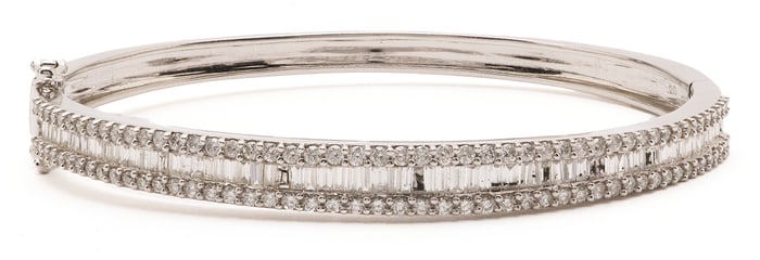 14K Gold & Diamond Bangle Bracelet