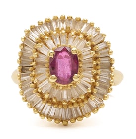 18K Gold & Diamond Ring w/ Natural Ruby