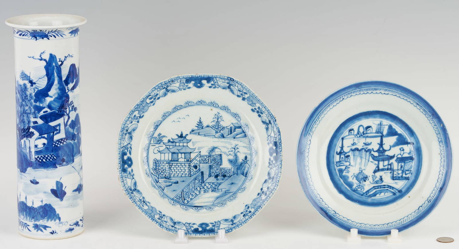 Chinese Blue & White Porcelain Vase and 2 Plates
