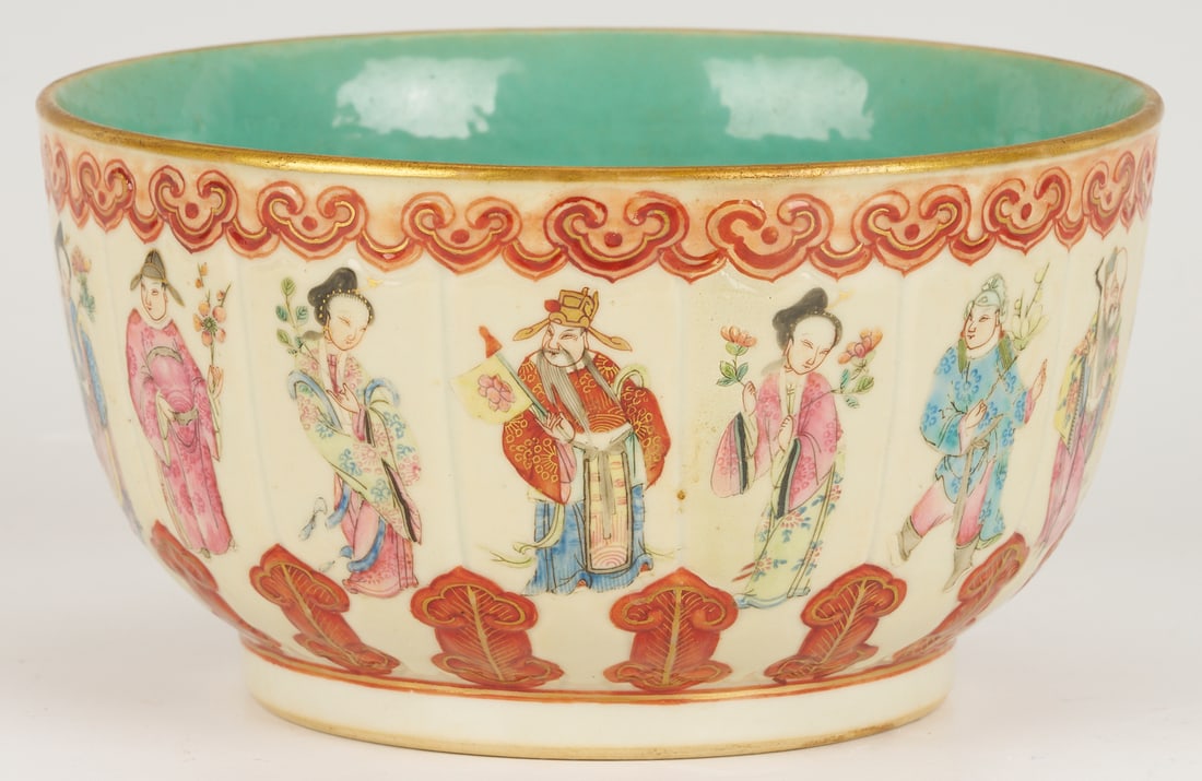 Chinese Qing Dynasty Figural Famille Rose Porcelain Bowl, Daoguang Mark (1 of 11)