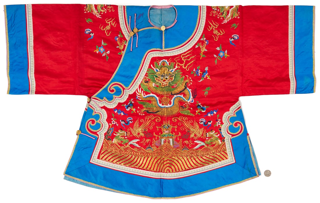 Child's Chinese Silk Robe (1 of 17)