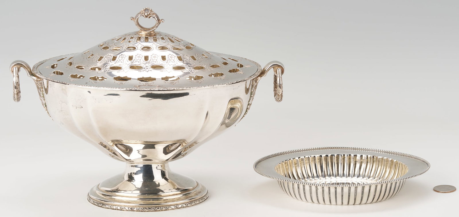 Sterling Silver Tureen plus Small Oval Sterling Dish (1 of 14)