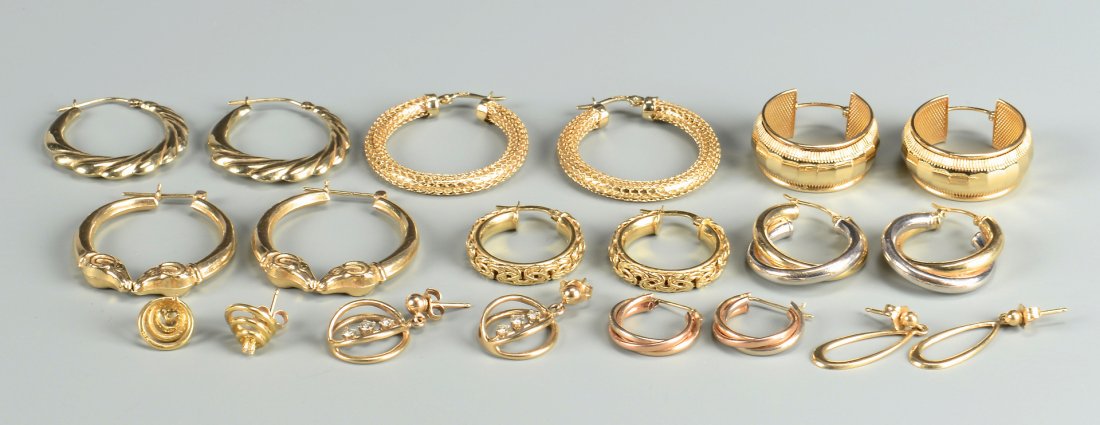 10 pr 14k and 18k Earrings: (1) 18k Byzantine hoops, made in Turkey, 7/8" dia. (2) 18k spiral posts, each with single diamond. (3-6) 4 pr 14K hoop earrings of various designs, 1" to 2 1/4" dia. (7-8) Pr. 14k white and yellow gol