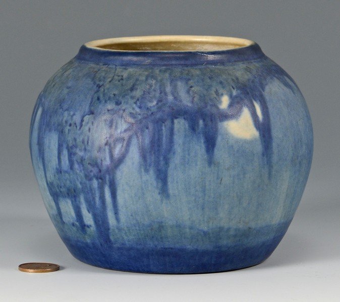 Newcomb College Art Pottery Vase (1 of 9)