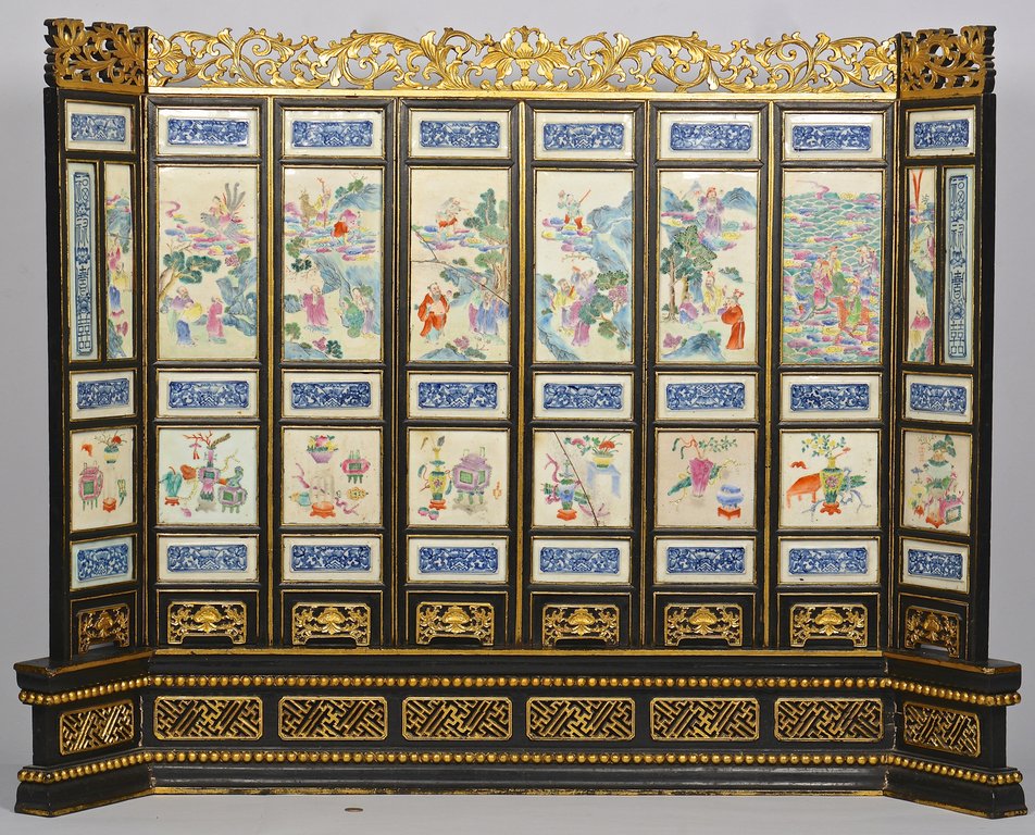 Chinese Famille Rose Plaque Screen (1 of 10)