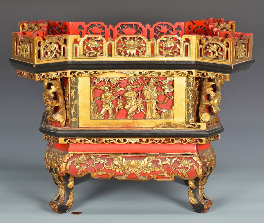 Chinese Gilt Carved Temple Altar or Shrine (1 of 10)