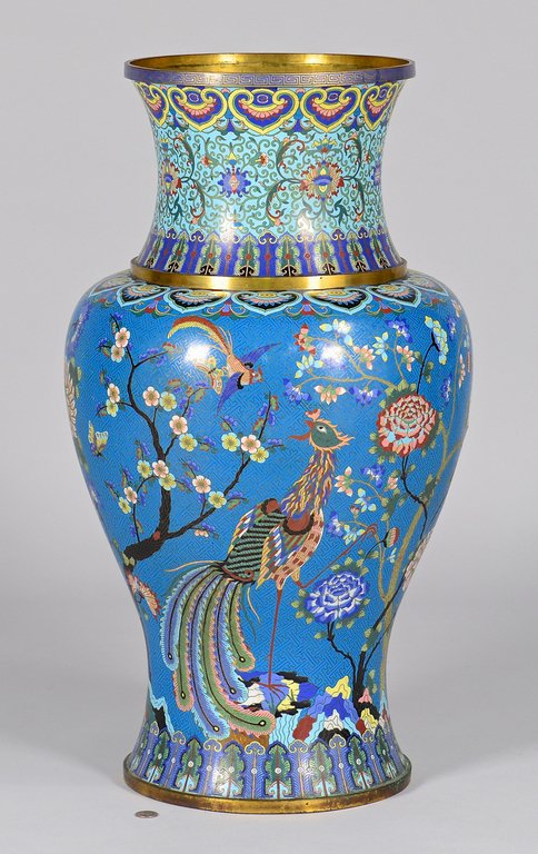 Chinese Palace Size Cloisonne Vase (1 of 10)