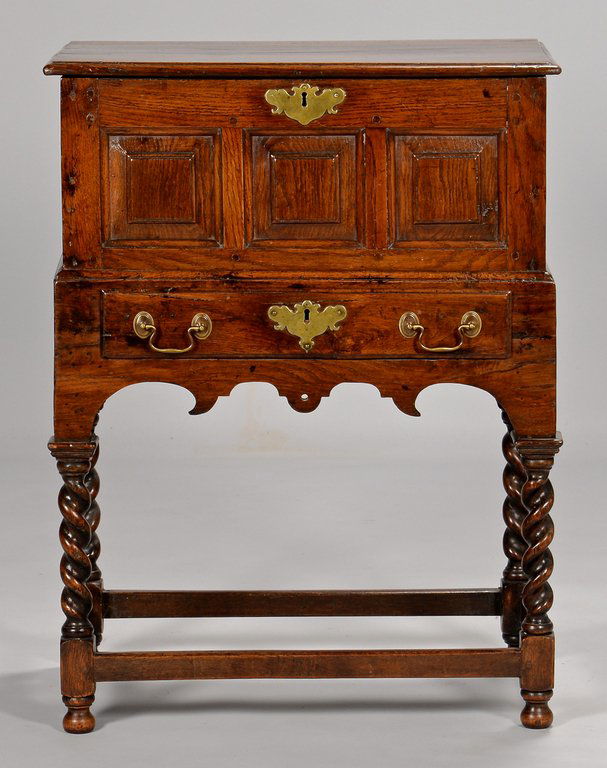 Small William & Mary Style Oak Chest on Stand (1 of 10)