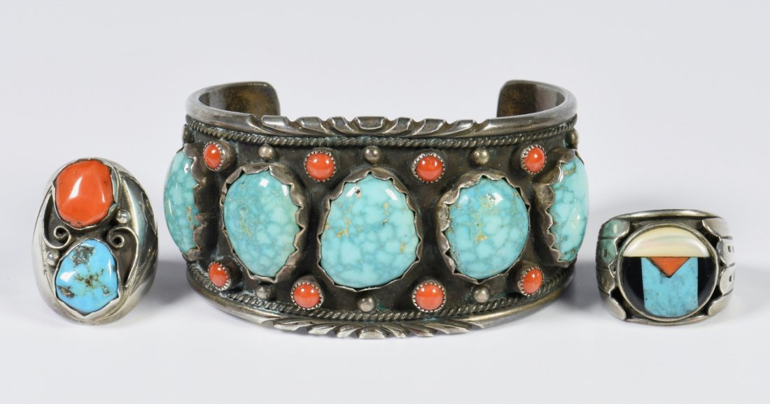 3 Navajo and Zuni Jewelry Items (1 of 9)